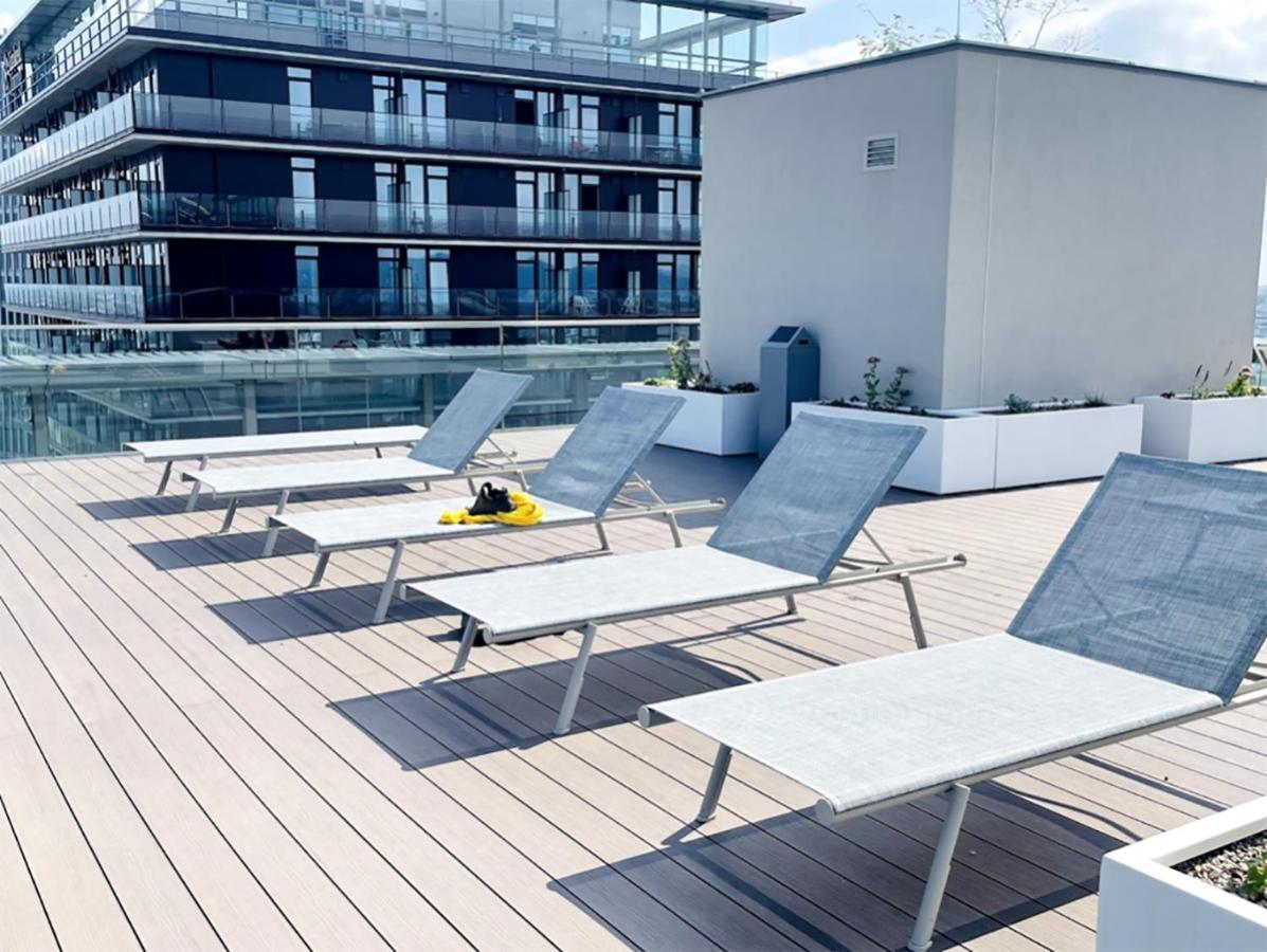 Sunrise Above Sky With Rooftop Pool Wenen Buitenkant foto